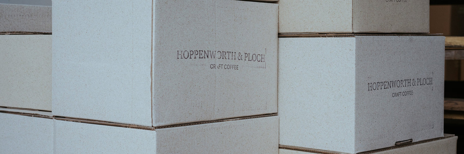 Kartonweise Kaffee im Abo