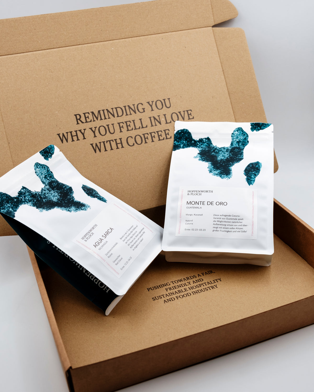 Kaffeetüten in Karton